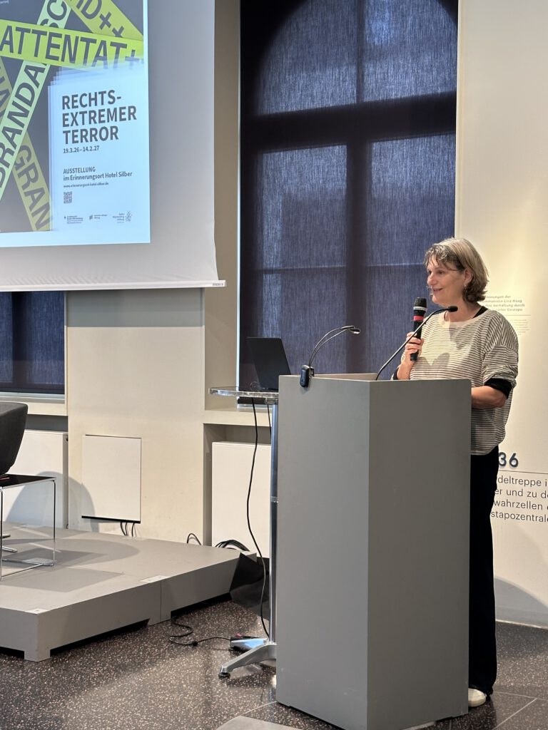Brigitte Lösch begrüßt